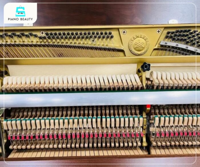 Đàn Piano Yamaha W116WT có âm thanh trong trẻo, mạnh mẽ