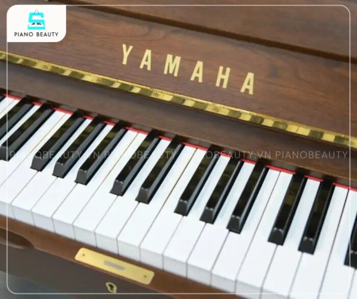 Đàn Piano Yamaha W120BW trang bị bàn phím 88 phím được sản xuất từ vật liệu cao cấp