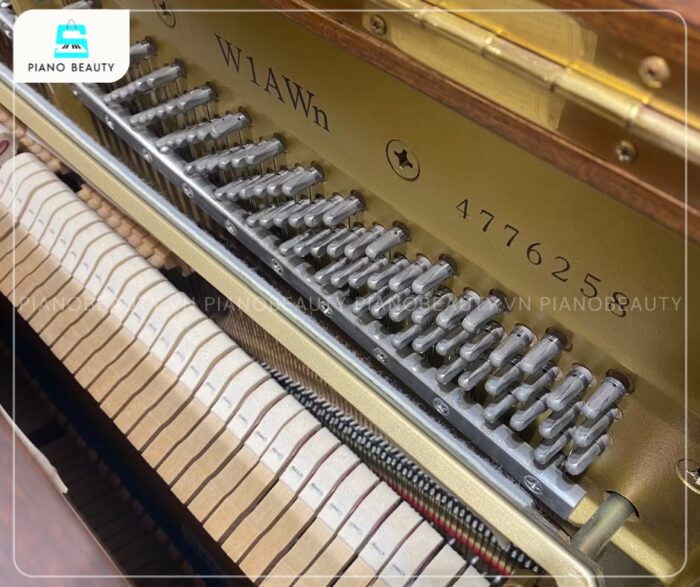 Đàn Piano Yamaha W1AWn sở hữu búa đàn làm từ gỗ bọc nỉ với độ phản hồi nhanh chóng