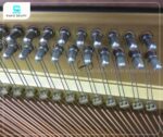 Đàn Piano Yamaha W201 có dây đàn làm từ thép cao cấp
