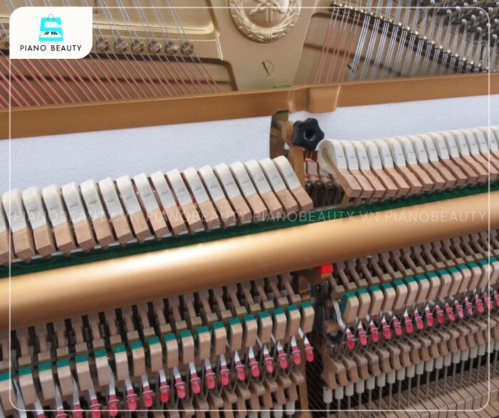 Đàn Piano Yamaha W201 có phong cách thiết kế cổ điển, vẻ ngoài tinh tế và âm thanh vượt trội