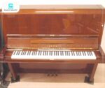 Đàn Piano Yamaha W202 nổi bật với thiết kế đàn piano cơ cổ điển