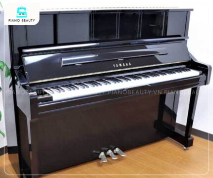 Đàn Piano Yamaha YU10 là một cây đàn piano upright được sản xuất bởi Yamaha từ năm 2001