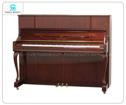 Đàn Piano Yamaha YU10MhC mang vẻ đẹp cổ điển và ấm áp cho cây đàn