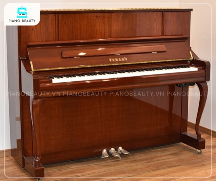 Đàn Piano Yamaha YU10MhC là một cây đàn piano upright cao cấp của Yamaha, được sản xuất tại Nhật Bản