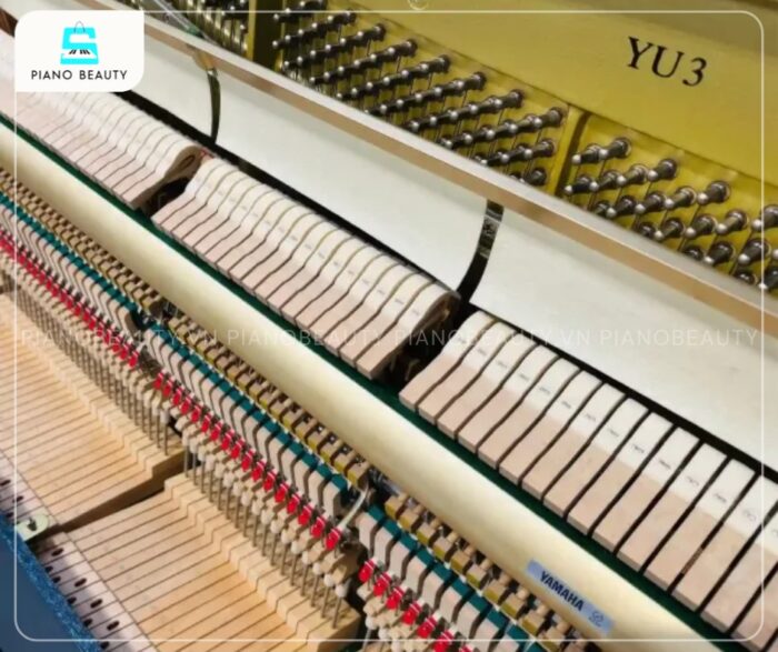 Đàn Piano Yamaha YU3 có hệ thống búa đàn được làm từ gỗ bọc lông cừu cao cấp