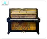 Đàn Piano Yamaha YU3 có bảng cộng hưởng, được chế tác từ gỗ Sitka Spruce nguyên khối