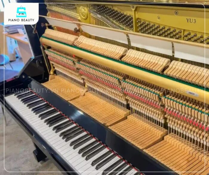 Đàn Piano Yamaha YU3 có chất âm trong trẻo, ấm áp