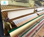 Đàn Piano Yamaha YU5 được trang bị hệ thống búa đàn làm từ lông cừu tự nhiên nén chặt