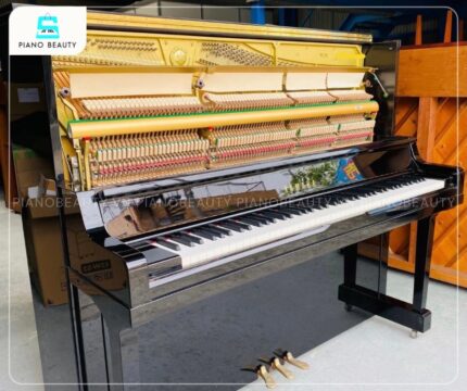 Đàn Piano Yamaha YU50 được trang bị bộ cơ bàn phím tiên tiến, mang lại cảm giác lướt phím mượt mà