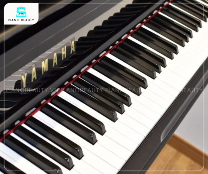 Đàn Piano Yamaha YU5SXG sở hữu bàn phím với độ nhạy cao, cho phép phản hồi nhanh chóng và chính xác