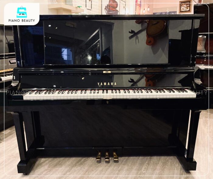 Đàn Piano Yamaha YUA nổi bật là mẫu đàn piano upright cao cấp, sản phẩm của Yamaha