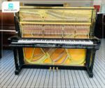 Đàn Piano Yamaha YUS3 có bảng cộng hưởng (soundboard) được chế tác từ gỗ vân sam nguyên khối nhập khẩu trực tiếp từ Bắc Mỹ.