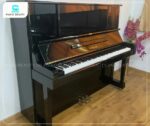 Đàn Piano Yamaha YUX nổi bật với dáng vẻ upright tinh tế và sang trọng