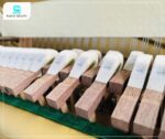 Đàn Piano Yamaha YUX trang bị nỉ búa hai lớp: Lớp ngoài mềm mại, lớp trong cứng cáp