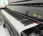 Đàn được trang bị 88 phím nặng cảm ứng tự nhiên