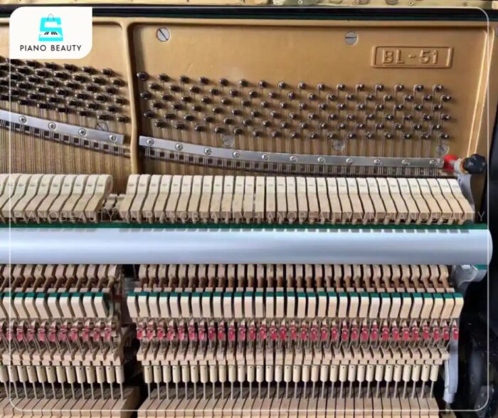 Búa đàn nỉ lông cừu của piano Kawai BL51 Mahogany