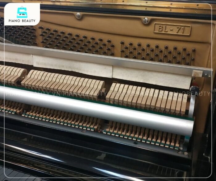 Bộ máy của đàn piano Kawai BL71