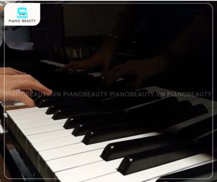 Đàn Piano Kawai KU5 phím gỗ phủ phenolic resin bền bỉ
