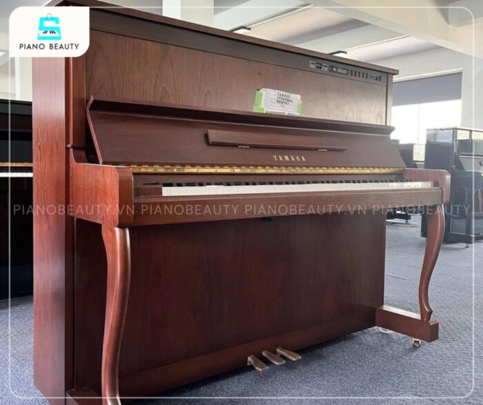 Đàn piano Yamaha SX100 soundboard lớn cho âm vang sâu