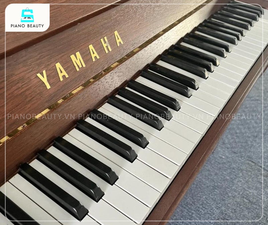 Piano cơ Yamaha SX100 phím đàn chắc chắn và bền bỉ
