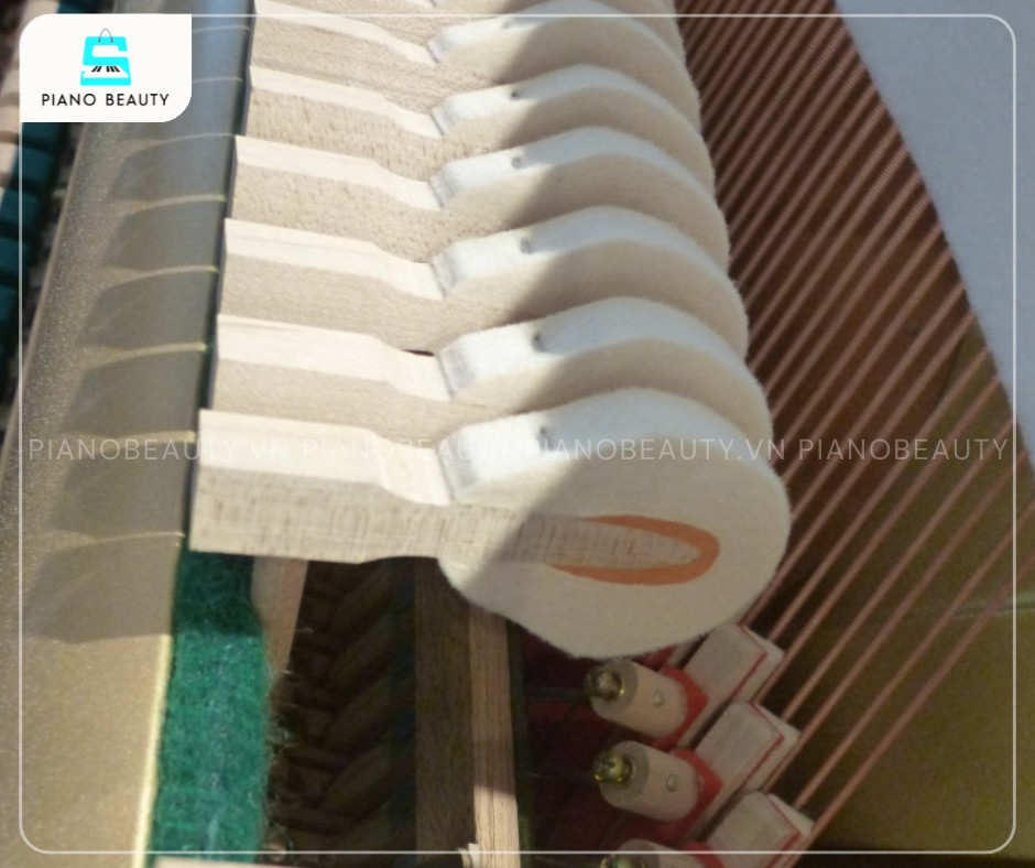 Búa đàn lông cừu của piano Yamaha U10A