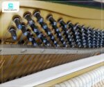 Trục giữ dây đàn chắc chắn của Yamaha U1G