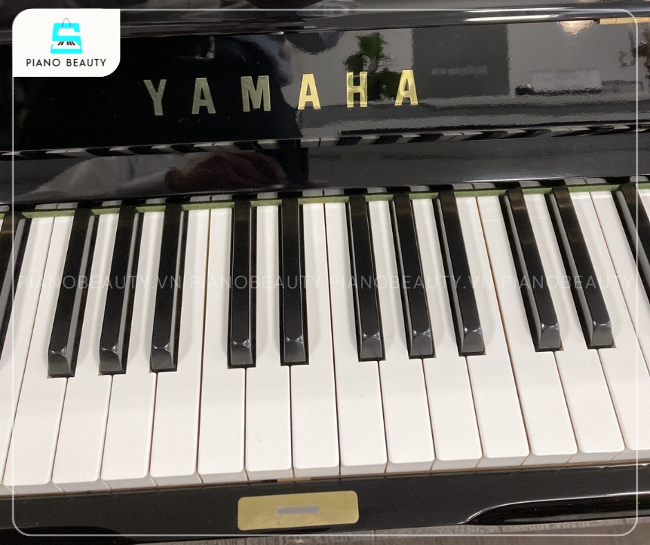 Đàn piano Yamaha U2G bàn phím gỗ mượt mà và phản hồi nhanh
