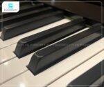 Đàn piano Yamaha UX bàn phím gỗ bền bỉ