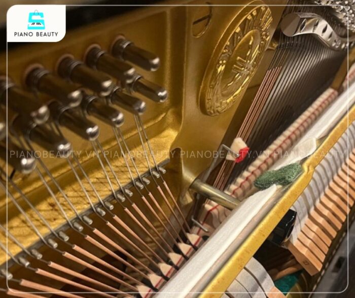Bộ máy đàn chất lượng của piano Yamaha UX