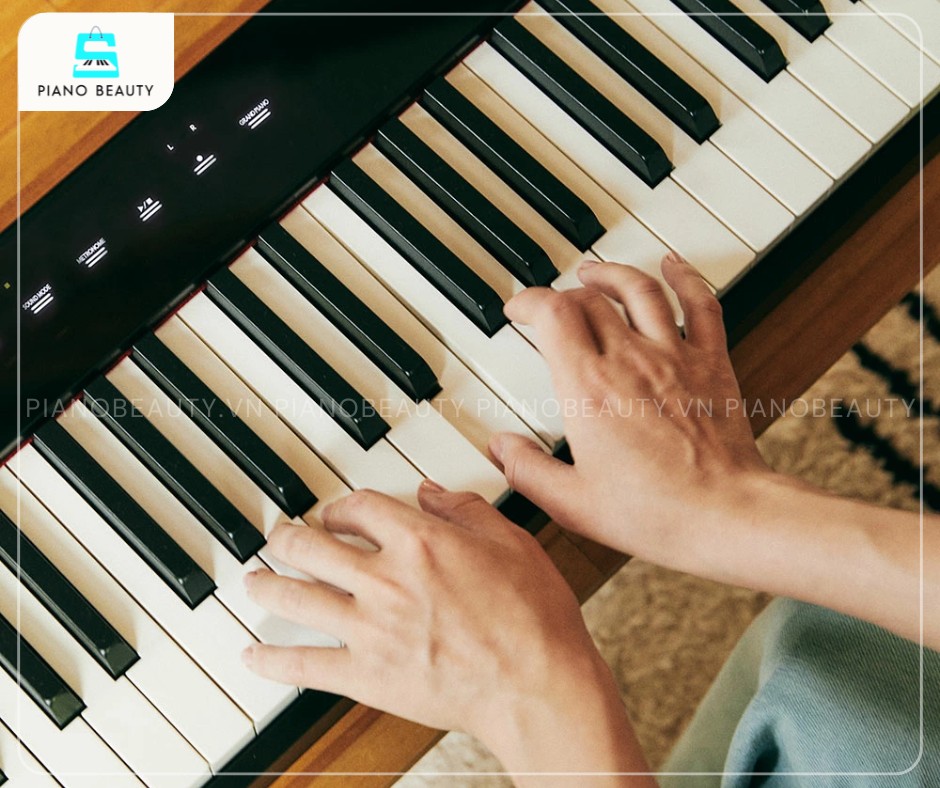 Piano điện Casio PX-S1100 có bề mặt đàn được chế tác tinh xảo