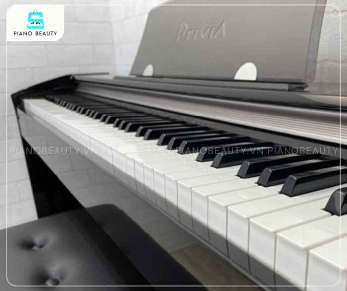 Piano điện Casio PX1000BP được trang bị bàn phím 88 phím với công nghệ Scaling Hammer Action Keyboard tiên tiến