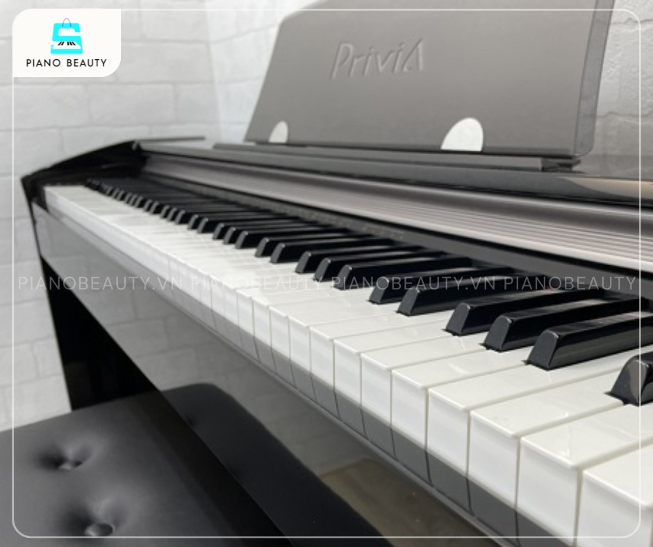 Piano điện Casio PX1000BP được trang bị bàn phím 88 phím với công nghệ Scaling Hammer Action Keyboard tiên tiến