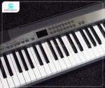 Bàn phím 88 phím của Piano Điện Casio PX300 tích hợp cơ chế hành động búa (Hammer Action)