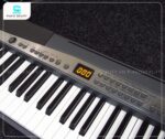 Piano Điện Casio PX300 có các nút điều khiển được sắp xếp khoa học, dễ sử dụng