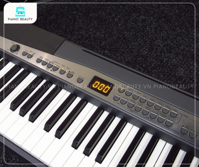 Piano Điện Casio PX300 có các nút điều khiển được sắp xếp khoa học, dễ sử dụng
