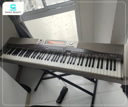 Piano Điện Casio PX400 mang đến sự linh hoạt trong việc di chuyển và sắp đặt ở đa dạng không gian