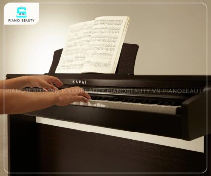 Piano điện Kawai KDP110 sở hữu một thiết kế gọn nhẹ, nhiều tính năng hỗ trợ học tập