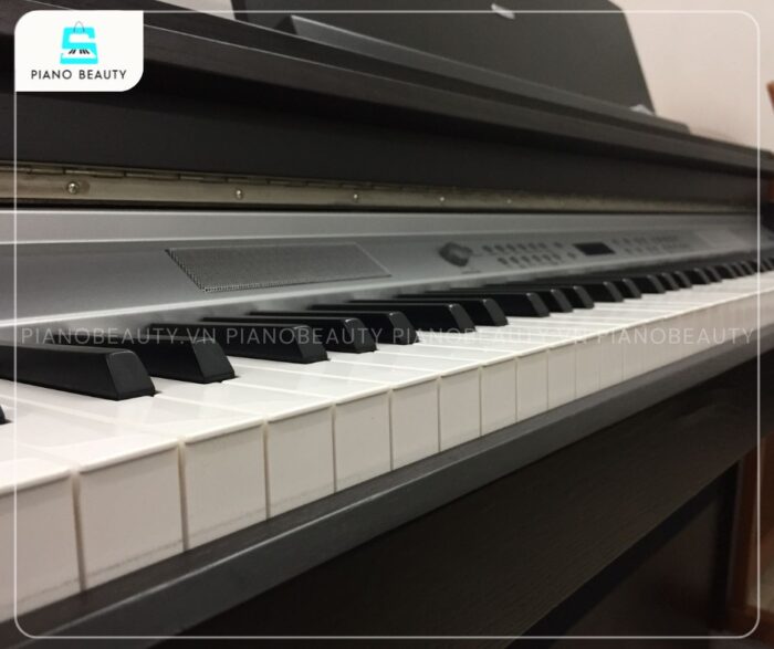 Piano điện Korg C720 với 88 phím phản hồi nhanh và mượt mà