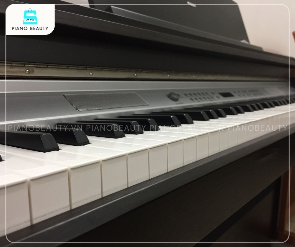 Piano điện Korg C720 với 88 phím phản hồi nhanh và mượt mà