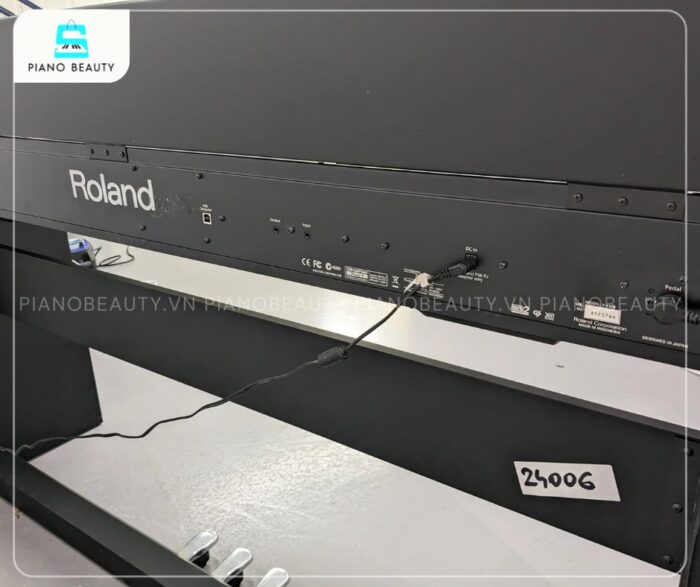 Piano điện Roland F130 hỗ trợ kết nối đa dạng