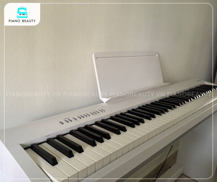 Piano điện Roland FP30 với nguồn âm thanh SuperNATURAL