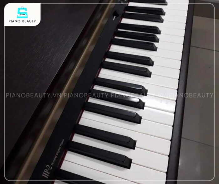 Piano điện Roland HP2 mang đến âm thanh Piano tự nhiên