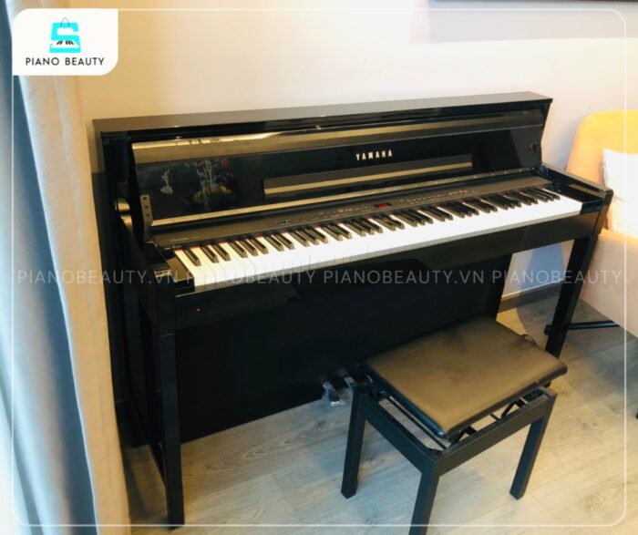 Piano điện Yamaha CLP S406PE phù hợp gia đình, chung cư, phòng khách hiện đại.