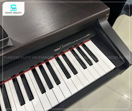 Piano Yamaha CLP122 bàn phím Graded Hammer mượt mà