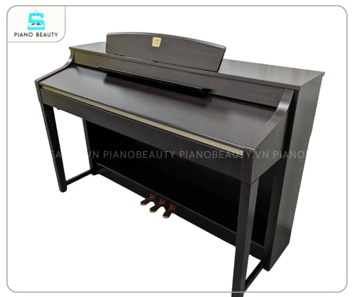 Đàn piano Yamaha CLP370 màu nâu gỗ nổi bật và sang trọng