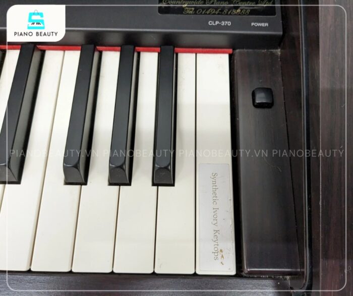 Đàn piano Yamaha CLP370 hỗ trợ nhiều chức năng luỵện tập