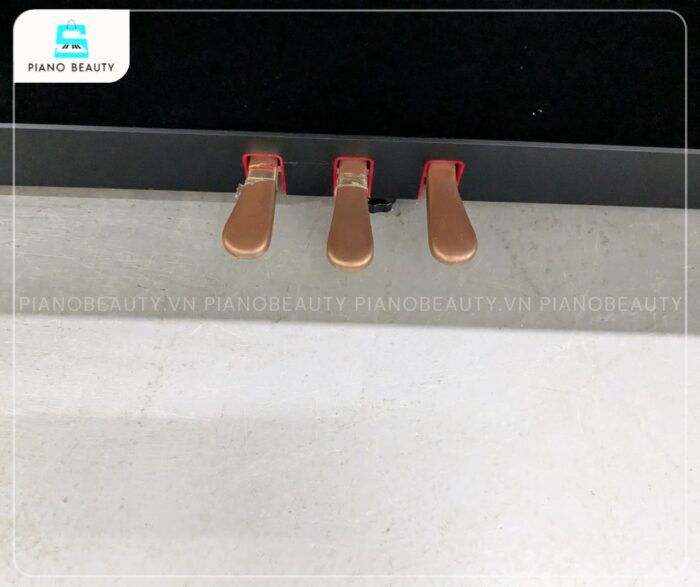 Đàn piano Yamaha CLP470 3 pedal chuẩn âm