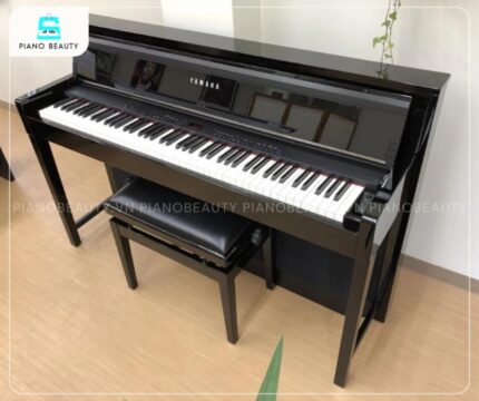 Piano điện Yamaha CLP545 thiết kế sang trọng với lớp sơn đen bóng