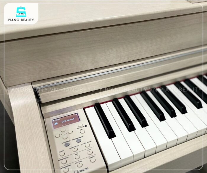 Bảng điều khiển piano điện Yamaha CLP645